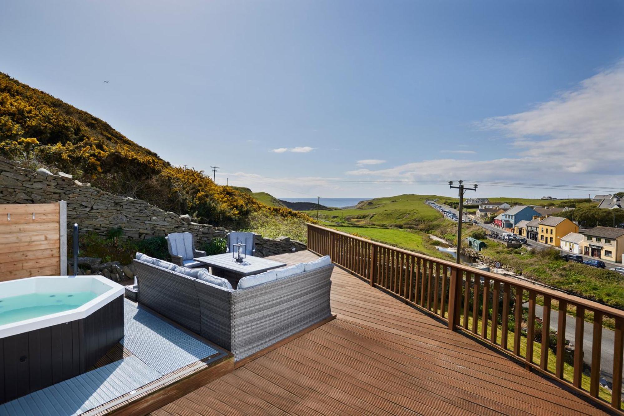 Luxury Lodges In Doolin Village With Hot Tubs Exterior foto